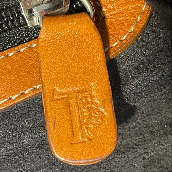 Tod's full grain black leather tote bag details in brown leather - Picture 11 of 13